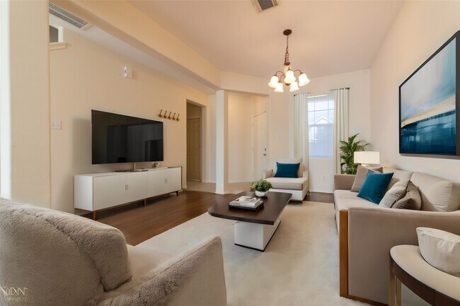 2943 Meadowglen Crest