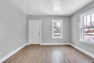 1918 Olive St in Cedar Falls, IA - Building Photo - Building Photo