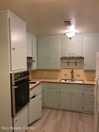 5468 Carlson Dr photo'