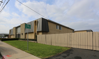 Bronze Door Apartments