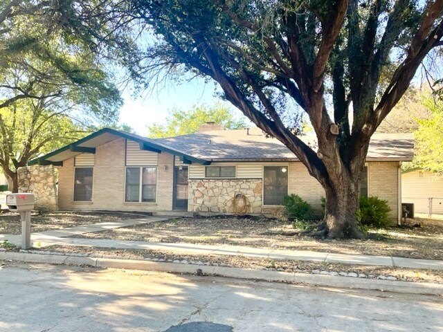 property at 4925 Saucer Dr