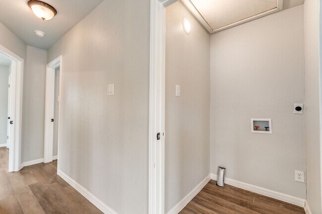 146 Caddo, A in San Antonio, TX - Foto de edificio - Building Photo