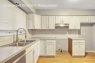 3 Steinfeldt Rd in Lancaster, NY - Building Photo - Building Photo