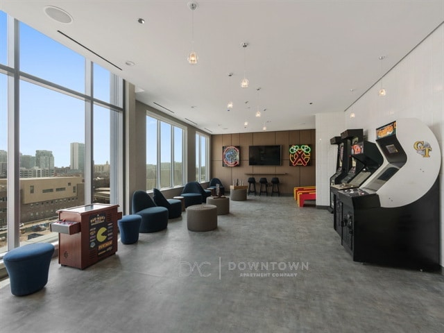 300 W Hill St, Unit 3005 in Chicago, IL - Building Photo - Building Photo