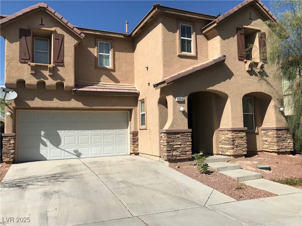 9354 Fort Defiance Ave in Las Vegas, NV - Building Photo
