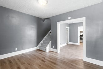 977 E 17th Ave in Columbus, OH - Building Photo - Building Photo