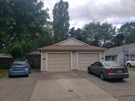 29925 SW Montebello Dr in Wilsonville, OR - Building Photo