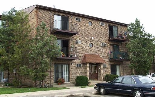 Baldwin Green in Palatine, IL - Foto de edificio