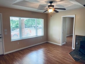 11 Bear Farm Rd in Candler, NC - Building Photo - Building Photo