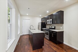 1804 W Montgomery Ave in Philadelphia, PA - Building Photo