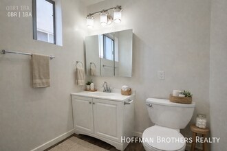 224 S Reno St, Unit 10 in Los Angeles, CA - Building Photo - Building Photo