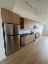 871 E 28th St, Unit S1 in Hialeah, FL - Building Photo - Building Photo