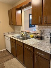 135 Hillview Dr in Fairfield Bay, AR - Building Photo - Building Photo
