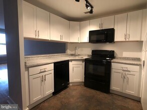 1768 Columbia Rd NW in Washington, DC - Building Photo - Building Photo