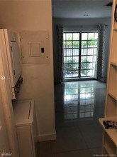 317 Hendricks Isle in Fort Lauderdale, FL - Building Photo - Building Photo