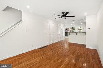 396 Delmar St in Philadelphia, PA - Building Photo - Building Photo