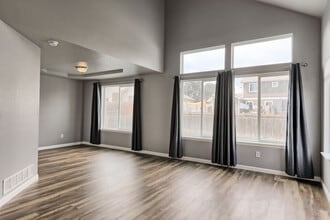 438 Heritage Ln in Johnstown, CO - Building Photo - Building Photo