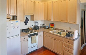 817 De la Vina St in Santa Barbara, CA - Building Photo - Building Photo