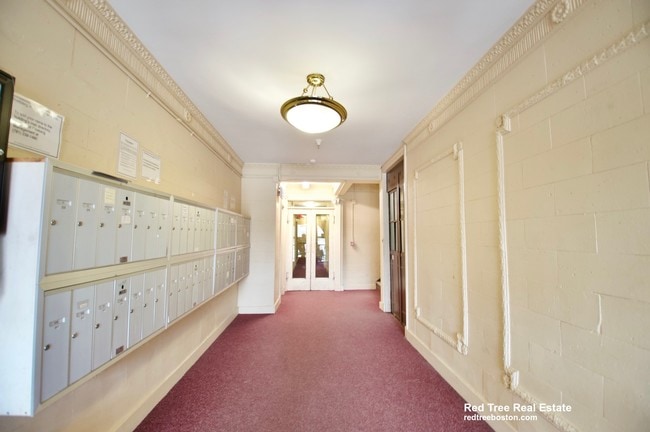 1175 Boylston St in Boston, MA - Building Photo - Building Photo