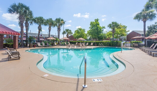Campus Crossings on Alafaya in Orlando, FL - Foto de edificio - Building Photo