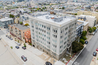 2201 Sacramento St in San Francisco, CA - Building Photo - Building Photo