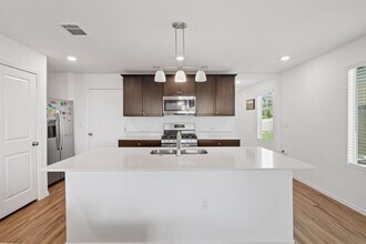 7449 Sparkling Light Dr in Austin, TX - Building Photo - Building Photo