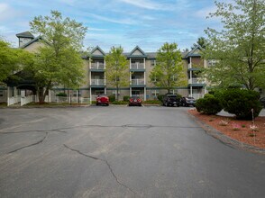 Regency Heights Apartments in Manchester, NH - Building Photo - Building Photo