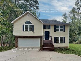 432 Meadowbrook Dr in Mcdonough, GA - Building Photo