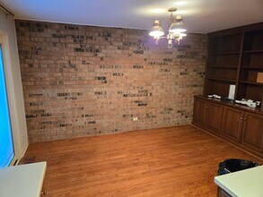 2S663 Ave Normandy E in Oak Brook, IL - Building Photo - Building Photo