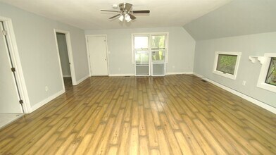 31 Maple St in Hopkinton, NH - Building Photo - Building Photo