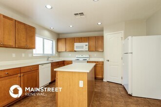 6321 W Valencia Dr in Phoenix, AZ - Building Photo - Building Photo