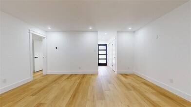 5826 Shurmard Dr in Houston, TX - Building Photo - Building Photo