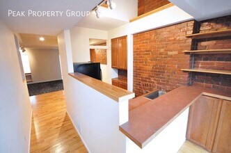 1216 Indianola Ave in Columbus, OH - Building Photo - Building Photo