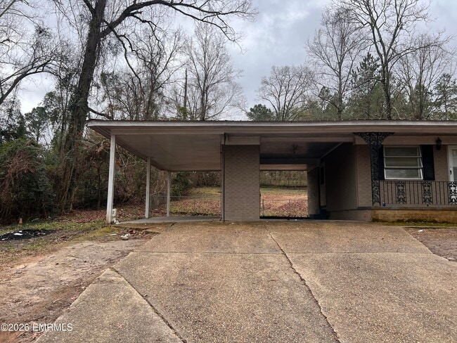 107 Oak Ridge Dr in Meridian, MS - Building Photo - Building Photo