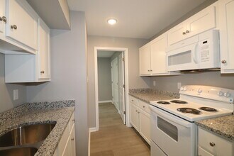 203 S 1st St in Nicholasville, KY - Building Photo - Building Photo