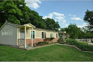 Salisbury Duplexes Apartments