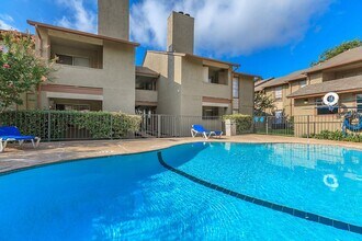 Austin Woods in San Antonio, TX - Foto de edificio - Building Photo