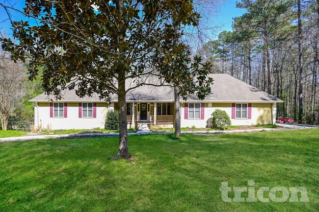 property at 115 Woodhawk Ln