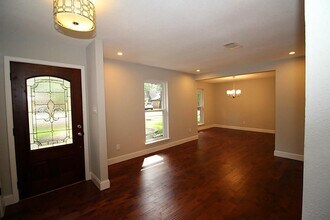 77 N Deerfoot Cir in Spring, TX - Building Photo - Building Photo