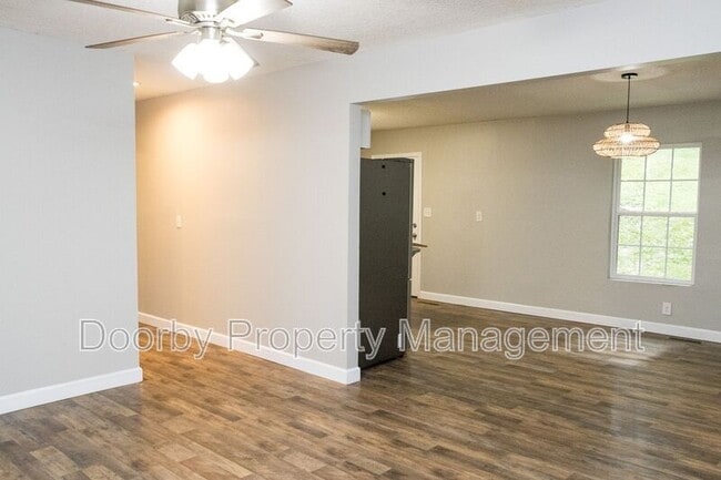 3629 Thrushwood Dr in Chattanooga, TN - Foto de edificio - Building Photo