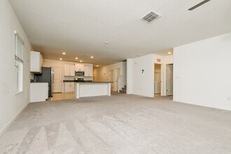 8516 40th Cir E in Palmetto, FL - Building Photo - Building Photo