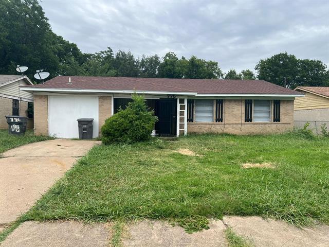 property at 775 Ivywood Dr