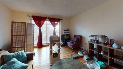 8 Kittredge St in Boston, MA - Building Photo - Building Photo