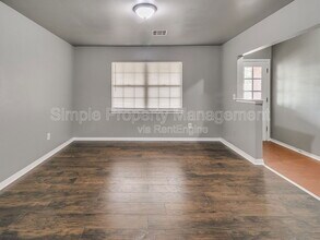 136 Burton Pl in Edmond, OK - Building Photo - Building Photo