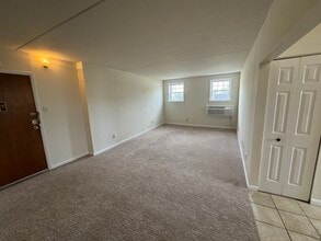 2 S Swarthmore Ave, Unit A1 in Ridley Park, PA - Building Photo - Building Photo