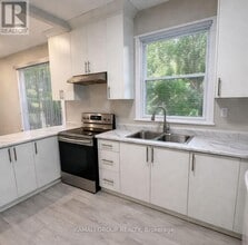 4554 Third Ave in Niagara Falls, ON - Foto de edificio - Building Photo