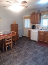 8 Hamilton Ave in Barrington, RI - Building Photo - Building Photo