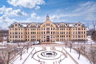 Mallinckrodt in the Park in Wilmette, IL - Building Photo - Primary Photo