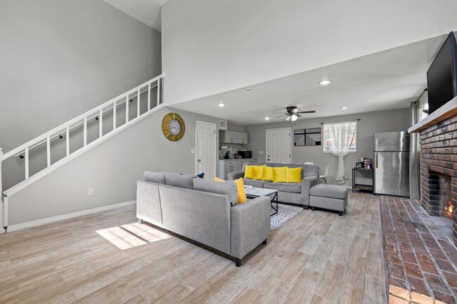 property at 4314 E Henry Ave
