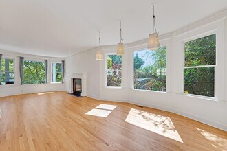 2017 2nd Ave N in Seattle, WA - Building Photo - Building Photo